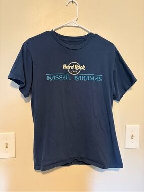 Hard Rock Cafe Navy Nassau Bahamas Graphic Tee - Men
